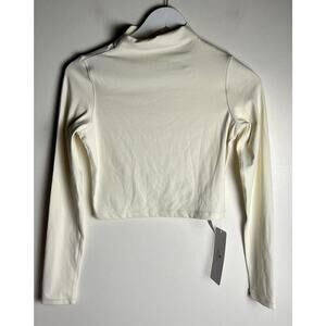 CRZ Yoga Women's Long Sleeve Crop Mock neck Workout Cream Top Size Small 4/6 NEW